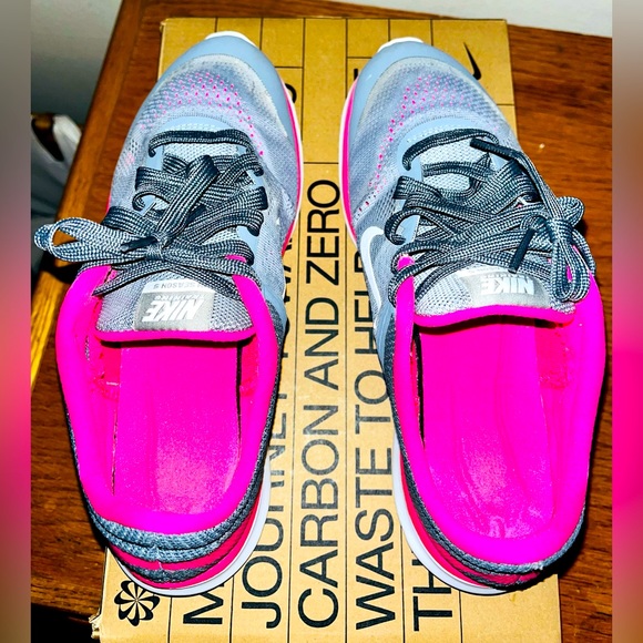 Nike Women's ‘In Season-TR 5’ Running Shoe (Gray/Pink), Size 7.5: $30 - Picture 9 of 11